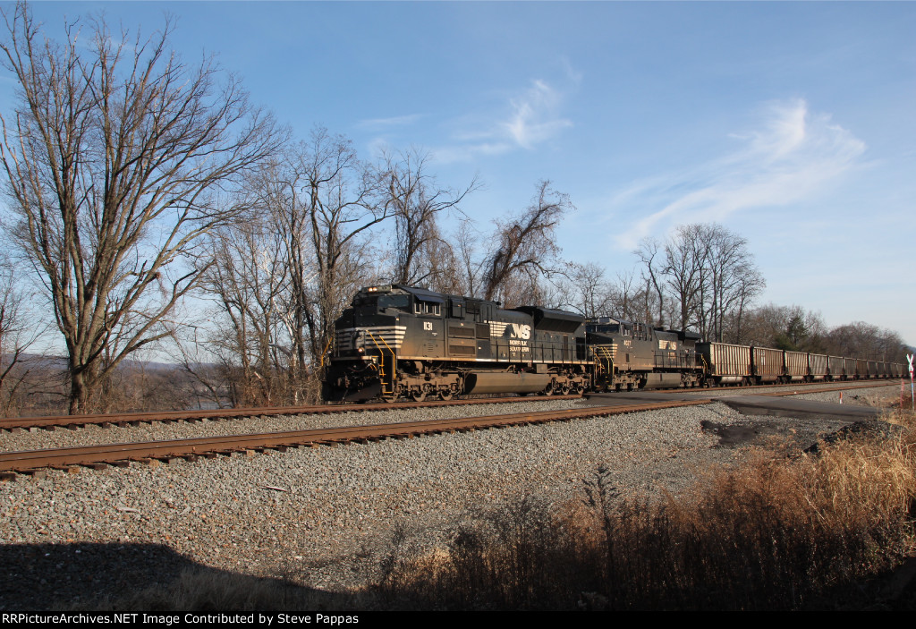 NS 1131 takes train 591 west